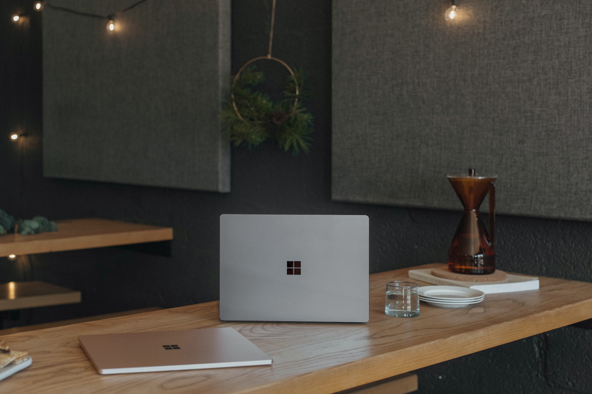 2024年、Microsoftの新製品「Surface Laptop 6」と「Surface Pro 10」が登場予定、Apple Silicon搭載Macに匹敵する性能を目指すと報道